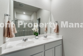 4-Bed Sanctuary with 2.5 Baths in San Antonio – Your Dream Home Awaits!