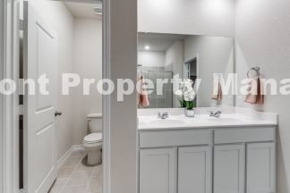 4-Bed Sanctuary with 2.5 Baths in San Antonio – Your Dream Home Awaits!