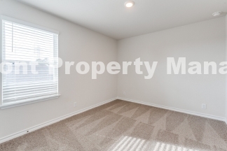 4-Bed Sanctuary with 2.5 Baths in San Antonio – Your Dream Home Awaits!