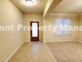 Discover the Delightful San Antonio Rental with a Cozy Fireplace - Come Home to 11927 Jasmine Way Today!