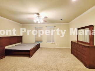 Discover the Delightful San Antonio Rental with a Cozy Fireplace - Come Home to 11927 Jasmine Way Today!