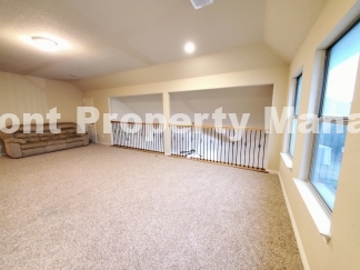 Discover the Delightful San Antonio Rental with a Cozy Fireplace - Come Home to 11927 Jasmine Way Today!