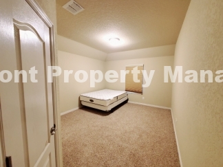 Discover the Delightful San Antonio Rental with a Cozy Fireplace - Come Home to 11927 Jasmine Way Today!