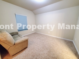 Discover the Delightful San Antonio Rental with a Cozy Fireplace - Come Home to 11927 Jasmine Way Today!