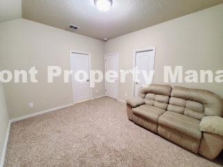 Discover the Delightful San Antonio Rental with a Cozy Fireplace - Come Home to 11927 Jasmine Way Today!