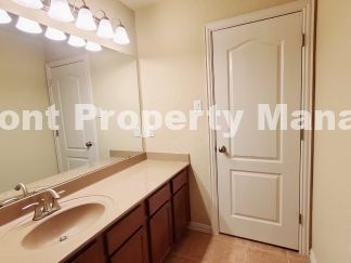 Discover the Delightful San Antonio Rental with a Cozy Fireplace - Come Home to 11927 Jasmine Way Today!