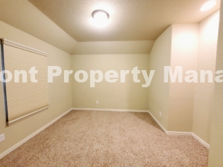 Discover the Delightful San Antonio Rental with a Cozy Fireplace - Come Home to 11927 Jasmine Way Today!