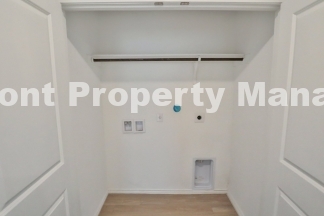 Spacious 4 bedroom, 2 bath home in Summerhill subdivision!