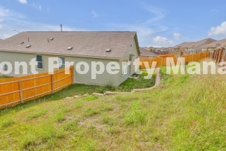 Spacious 4 bedroom, 2 bath home in Summerhill subdivision!