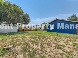 4 bed 2 bath in Meadow Village