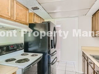 4 bed 2 bath in Meadow Village