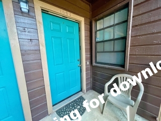 2 Bedroom Condo with Fireplace and Pool View in Medical Center San Antonio