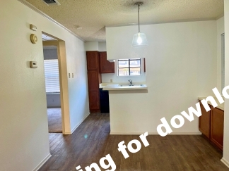 2 Bedroom Condo with Fireplace and Pool View in Medical Center San Antonio
