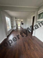 2209 Douglas Ave, Des Plaines, IL, 60018 Des Plaines, IL 60018