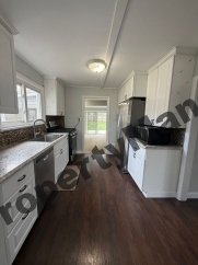 2209 Douglas Ave, Des Plaines, IL, 60018 Des Plaines, IL 60018