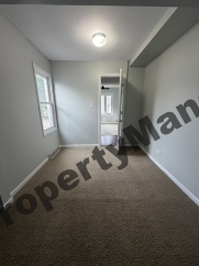 2209 Douglas Ave, Des Plaines, IL, 60018 Des Plaines, IL 60018