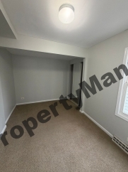 2209 Douglas Ave, Des Plaines, IL, 60018 Des Plaines, IL 60018