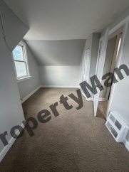 2209 Douglas Ave, Des Plaines, IL, 60018 Des Plaines, IL 60018