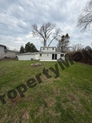 2209 Douglas Ave, Des Plaines, IL, 60018 Des Plaines, IL 60018