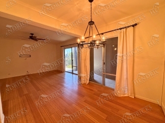 Stylish 1 Bedroom Condo with Balcony in Alamo Heights Area