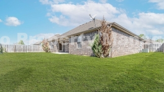 Beautiful Home in Bentonville!