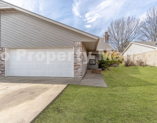 Newly Renovated Duplex! Rare!