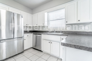 Newly Renovated Duplex! Rare!