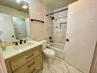 Renovated 2 Bedroom Duplex with Garage Near Airport and North Star Mall