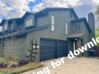 Renovated 2 Bedroom Duplex with Garage Near Airport and North Star Mall