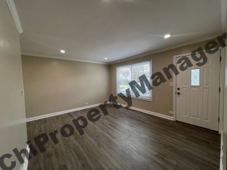 206 Raupp Blvd, Buffalo Grove, IL, 60089