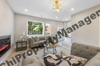 5901 W Erie Street, Chicago, IL, 60644