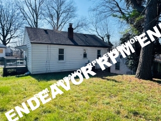 2 Bed 1 Bath Home | Basement + Garage | Large Yard | Move-In Ready
