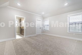 Beautiful home awaits you!