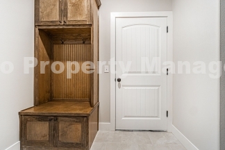 Beautiful home awaits you!