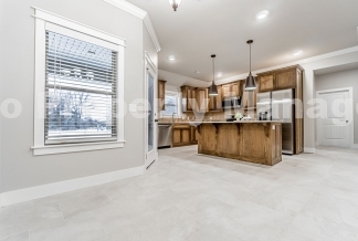 Beautiful home awaits you!
