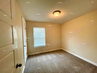 Modern 3 Bedroom Home with Office and Covered Patio in Marion