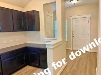Modern 3 Bedroom Home with Office and Covered Patio in Marion