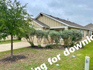 Modern 3 Bedroom Home with Office and Covered Patio in Marion