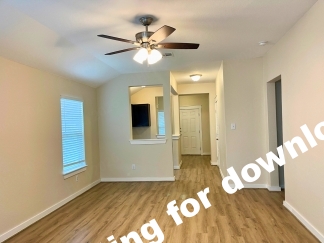 Modern 3 Bedroom Home with Office and Covered Patio in Marion