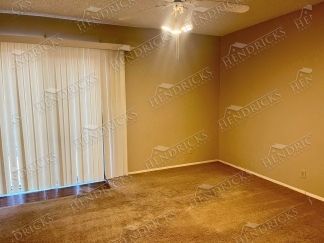Spacious 2 Bedroom Duplex with Fireplace in Northeast San Antonio