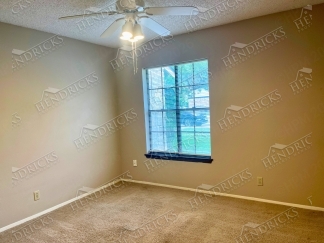 Spacious 2 Bedroom Duplex with Fireplace in Northeast San Antonio