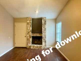 Spacious 2 Bedroom Duplex with Fireplace in Northeast San Antonio