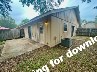 Spacious 2 Bedroom Duplex with Fireplace in Northeast San Antonio