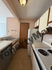 4312 W Shamrock Lane, Apt 2D, Mchenry, IL 60050