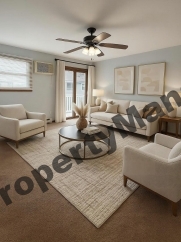 4312 W Shamrock Lane, Apt 2D, Mchenry, IL 60050