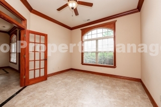 Wonderful Bentonville Home in Quiet Neighborhood