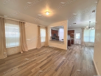4 Bedroom Home with Outdoor Kitchen in Wortham Oaks San Antonio