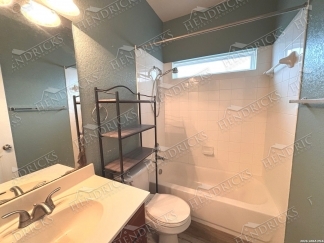 4 Bedroom Home with Outdoor Kitchen in Wortham Oaks San Antonio