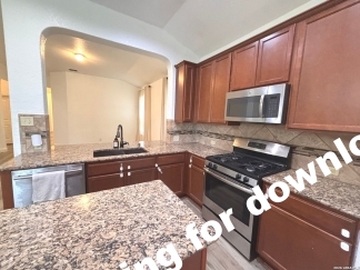4 Bedroom Home with Outdoor Kitchen in Wortham Oaks San Antonio