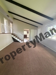 1688 Clifford St, Glendale Heights, IL 60139 – Spacious 3 Bed / 2 Bath Single-Family Home